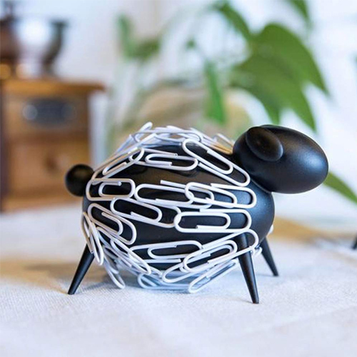 Sheep Shape Magnetic Paperclip Holder